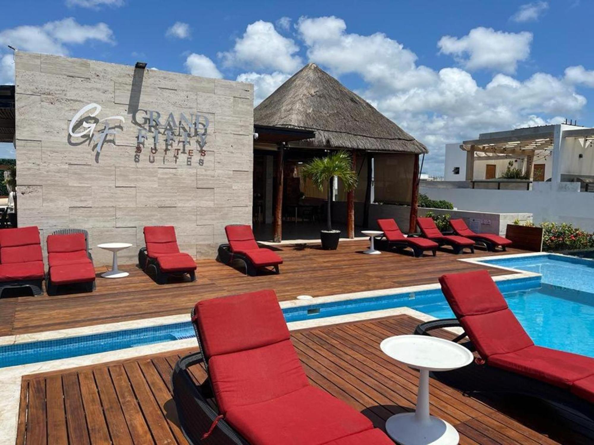 Grand Fifty Suites Playa del Carmen Exterior photo